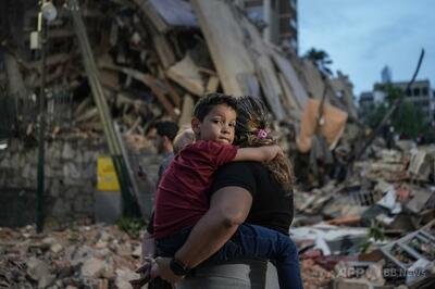 ベネズエラ地震、死者数200人超 生存者の捜索続く
