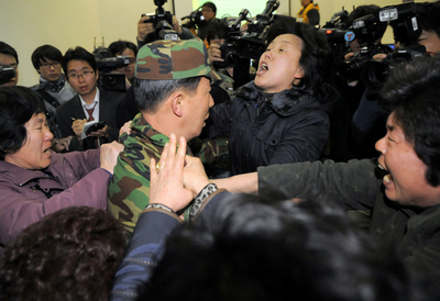 韓国艦沈没、朝鮮戦争時代の機雷が原因か