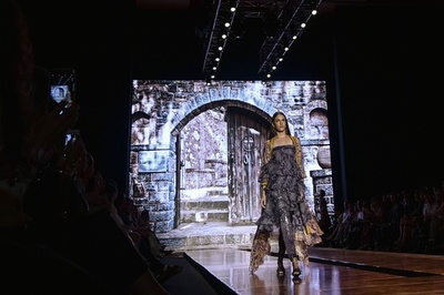 南米コロンビアでファッションウィーク、「ベアトリース・カマチョ」新作発表