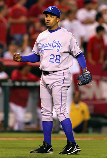 ロイヤルズ エンゼルスに勝利し2連勝を飾る