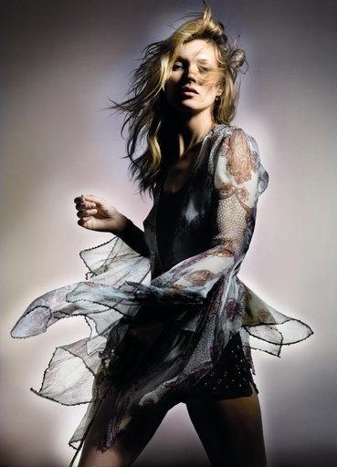 ケイト・モス×「トップショップ」、最新コレクションが30日発売！