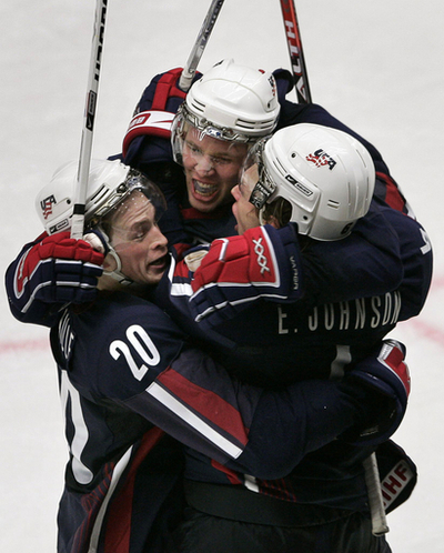 ＜アイスホッケー 世界U-20選手権大会＞米国 スウェーデンに競り勝ち準々決勝進出を決める - スウェーデン