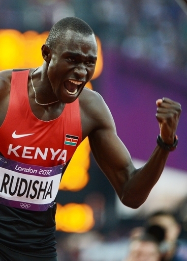 ルディシャが世界新記録で金メダルを獲得、男子800メートル