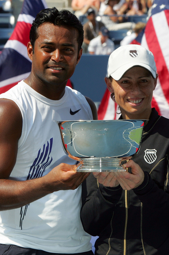 ブラック／パエス組 フーバー／マレー組下し混合ダブルス優勝