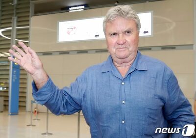 韓国サッカーのヒディンク元監督「審判のせいにするな」…日韓W杯イタリア戦の判定論争に苦言