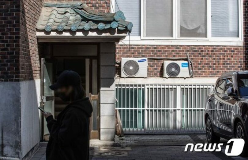 ソウル市銅雀区にある半地下居住地の様子(c)news1