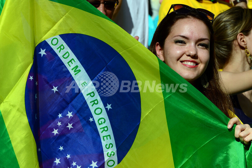 ブラジル美女から日本人サポーター、マスクマンまで・・・コンフェデ杯を盛り上げたサポーター