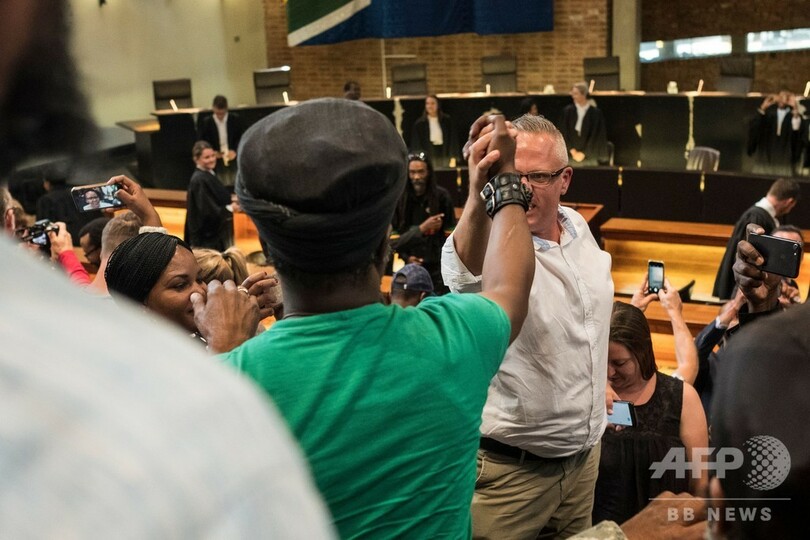 南ア、「大麻の私的な場での個人使用は合法」 憲法裁が判断