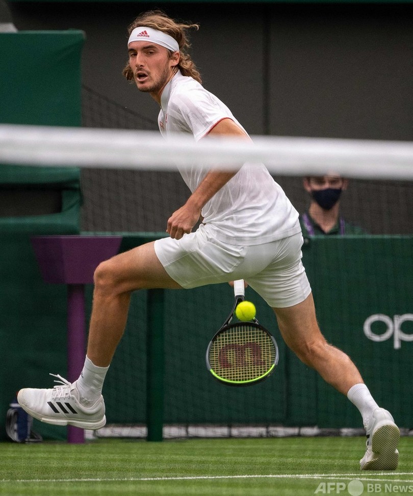 チチパス、ウィンブルドン初戦敗退 「バブル生活疲れ」吐露