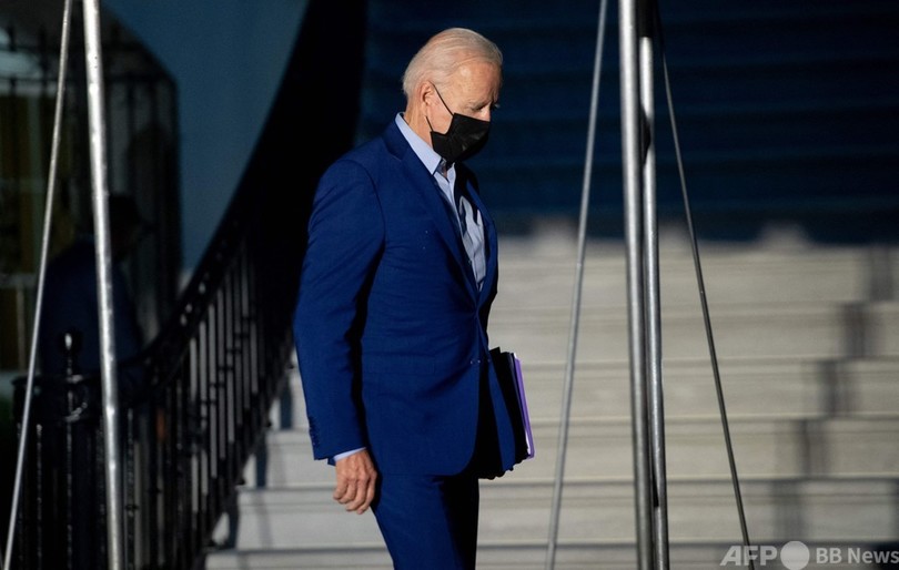 バイデン米大統領、国民に「結束」訴え 同時多発攻撃から20年