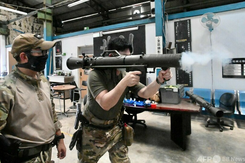 ウクライナの奮戦が刺激に、「市街戦講習」受ける台湾市民