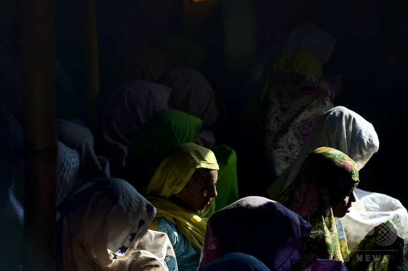 ロヒンギャ難民女性に心の平穏、男子禁制の「ウィドーキャンプ」