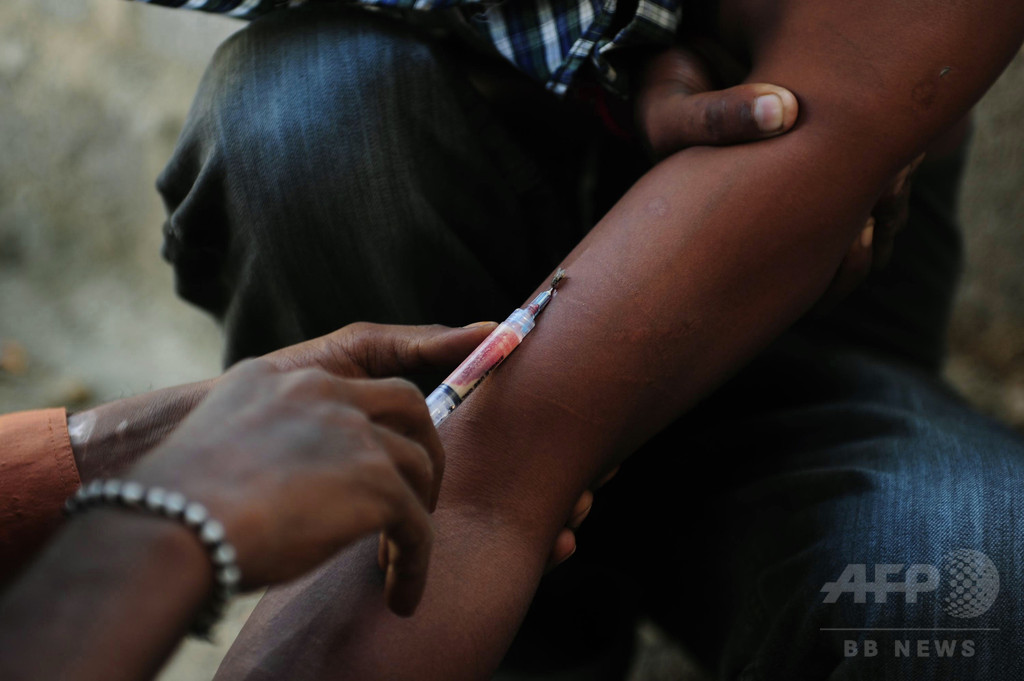 HIV感染根絶、目標に黄色信号 UNAIDS報告書 HIV感染根絶、目標に黄色信号 UNAIDS報告書