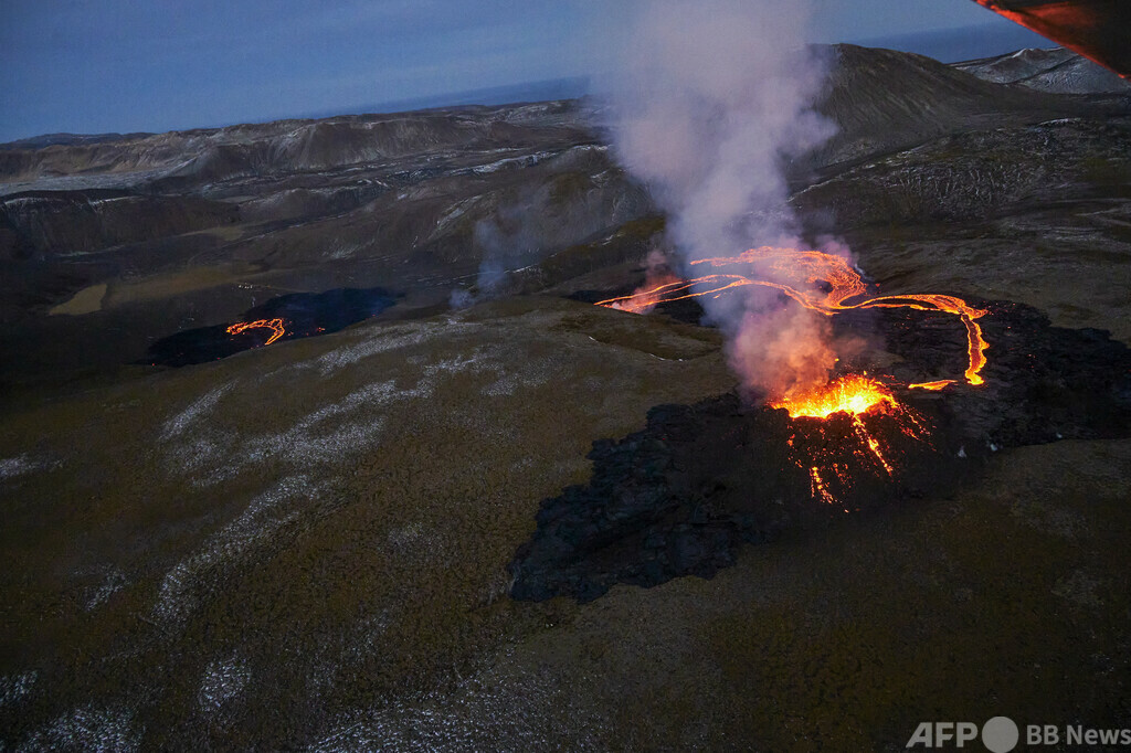 アイスランドの激しい火山活動の主な原因を科学者が発見