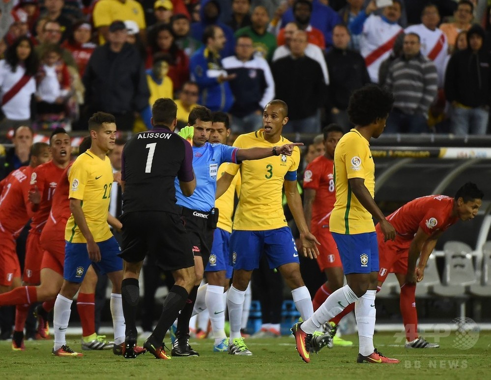 ブラジルのコパ敗退決定 疑惑の得点でペルーに敗れる 写真10枚 国際ニュース Afpbb News