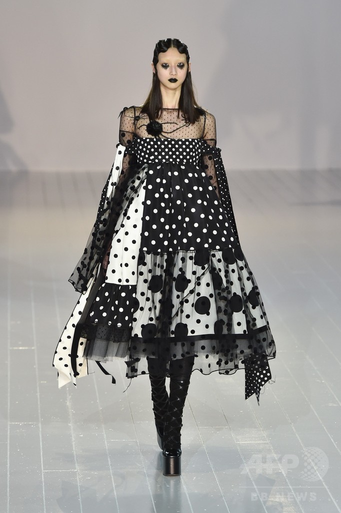 「マーク ジェイコブス」16/17年秋冬コレクション