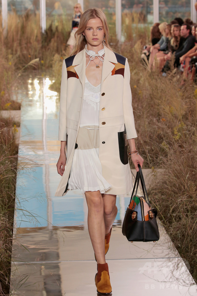 「コーチ」16年春夏コレクション