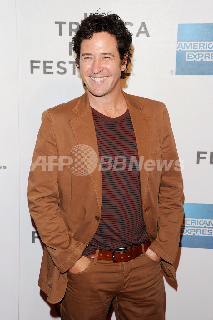 オーランド主演作 The Good Doctor 上映会 妻ミランダ カーと出席 写真17枚 マリ クレール スタイル Marie Claire Style