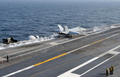 11月28日から12月1日まで韓国西方の黄海（Yellow Sea）で、米原子力空母ジョージ・ワシントン（USS George Washington）などが参加して行われた米韓合同軍事演習の写真を集めた。

写真は、ジョージ・ワシントンから発艦するF/A-18Eスーパーホーネット（Super Hornet、2010年11月29日撮影）。(c)AFP