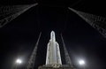 ジェームズ・ウェッブ宇宙望遠鏡を載せたアリアン5ロケット。仏領ギアナの宇宙センターで。米航空宇宙局（NASA）提供（2021年12月23日撮影）。(c)AFP PHOTO / NASA/Bill Ingalls
