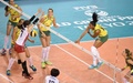 女子バレーボール・ワールドグランプリ（FIVB World Grand Prix 2014）決勝ラウンド最終日、日本対ブラジル。スパイクを打つブラジルのフェルナンダ・ロドリゲス（Fernanda Rodrigues、2014年8月24日撮影）。(c)AFP/KAZUHIRO NOGI