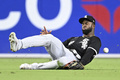 米大リーグ（MLB）、シカゴ・ホワイトソックスのルイス・ロベルト（2024年9月21日撮影）。(c)Denis Poroy/Getty Images/AFP