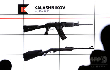 ロシア最大の国際空港でライフル銃のレプリカを販売、カラシニコフ