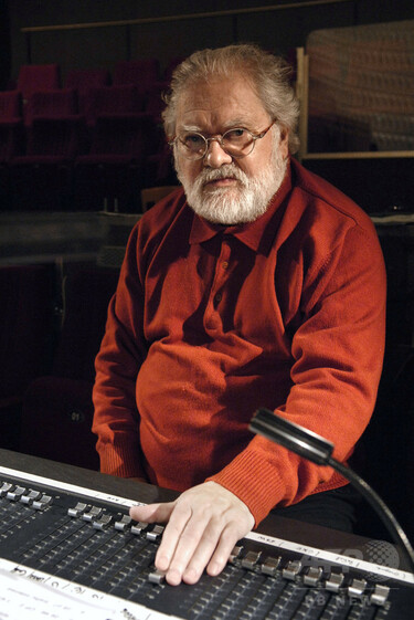 テクノの祖父」ピエール・アンリ氏が死去 89歳 写真3枚 国際ニュース