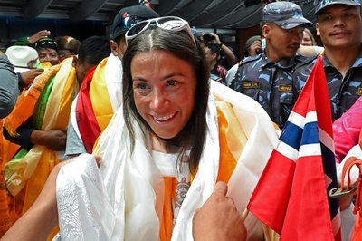 記録達成のノルウェー人登山家に非難集中 ガイドの死めぐり