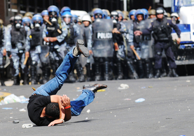 セラヤ氏支持の抗議拡大、衝突で2人死亡 ホンジュラス