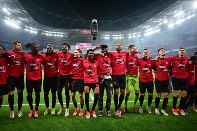 レバークーゼンがドイツ杯決勝へ 今季無敗記録は40試合に