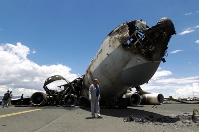 サウジ主導の連合軍、イエメンのフーシ派拠点を空爆 停戦提案の直後