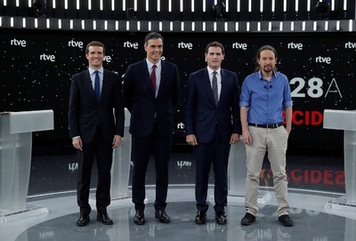 スペイン総選挙、カタルーニャ独立問題で与野党党首が激論 テレビ討論会