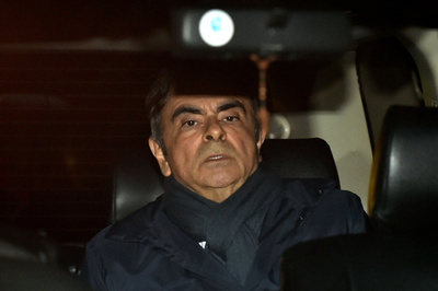 ゴーン容疑者の勾留認める、東京地裁