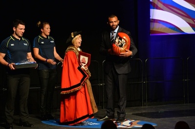 ラグビー日本代表、英ブライントンでの歓迎式典に出席