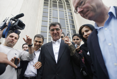 イランで拘束の日系米国人記者、控訴審始まる