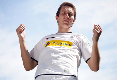 ボルシア・メンヘングラッドバッハ、ルーク・デ・ヨングを獲得