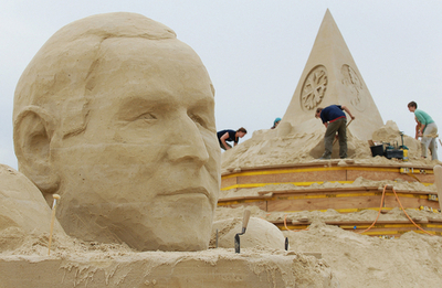 アーティストが腕を競うドイツの砂祭り