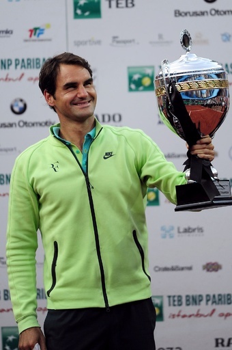 フェデラーがクレーで久々の優勝！イスタンブール・オープン