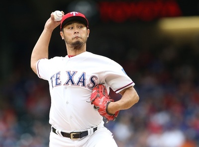 ダルビッシュが3勝目、チームメートはサイクル安打を達成
