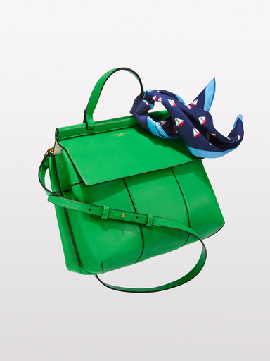 スカーフとの相性も抜群！ 「トリー バーチ」春の新作バッグ