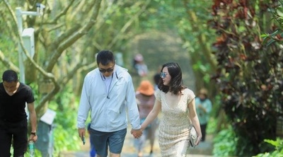 ウイルス去りて春来たる、海南島で観光客が休日を満喫 中国