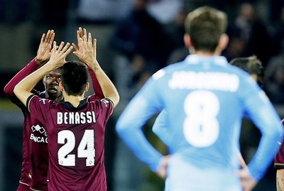 ナポリ、リボルノと引き分ける