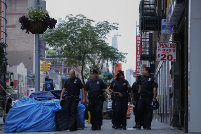 NY爆発に関連か、FBIが5人を拘束 米報道