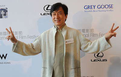 「抗議デモに規制を」、ジャッキー・チェン氏の発言に香港人反発