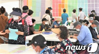 韓国の55歳以上、52％が経済活動に参加「73歳まで働きたい」