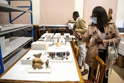 ドイツから文化財戻る、植民地時代に略奪の23点 ナミビア