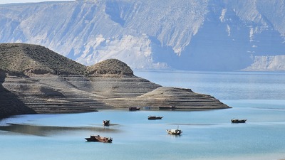 夏の竜羊峡 中国青海省