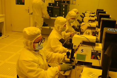 中国の「弱点」半導体が不足 自動車産業の生産が伸び悩む