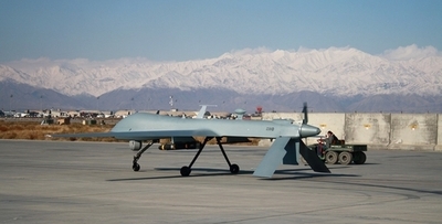 米国の無人兵器、空・陸で導入